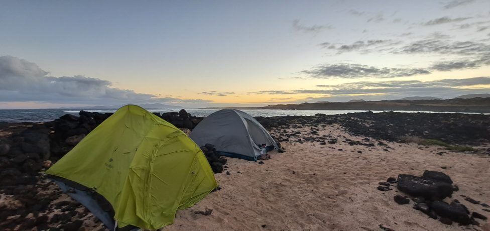 17002230565622yxBZEP-1024x461 acampada